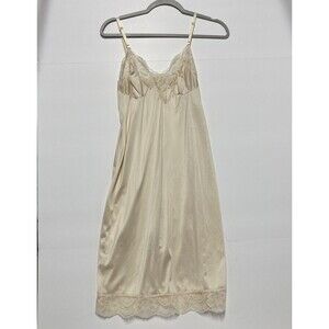 Vintage Kayser 70s Lingerie Slip Dress Cream Nylon Lace Trim Size 36 Adjustable